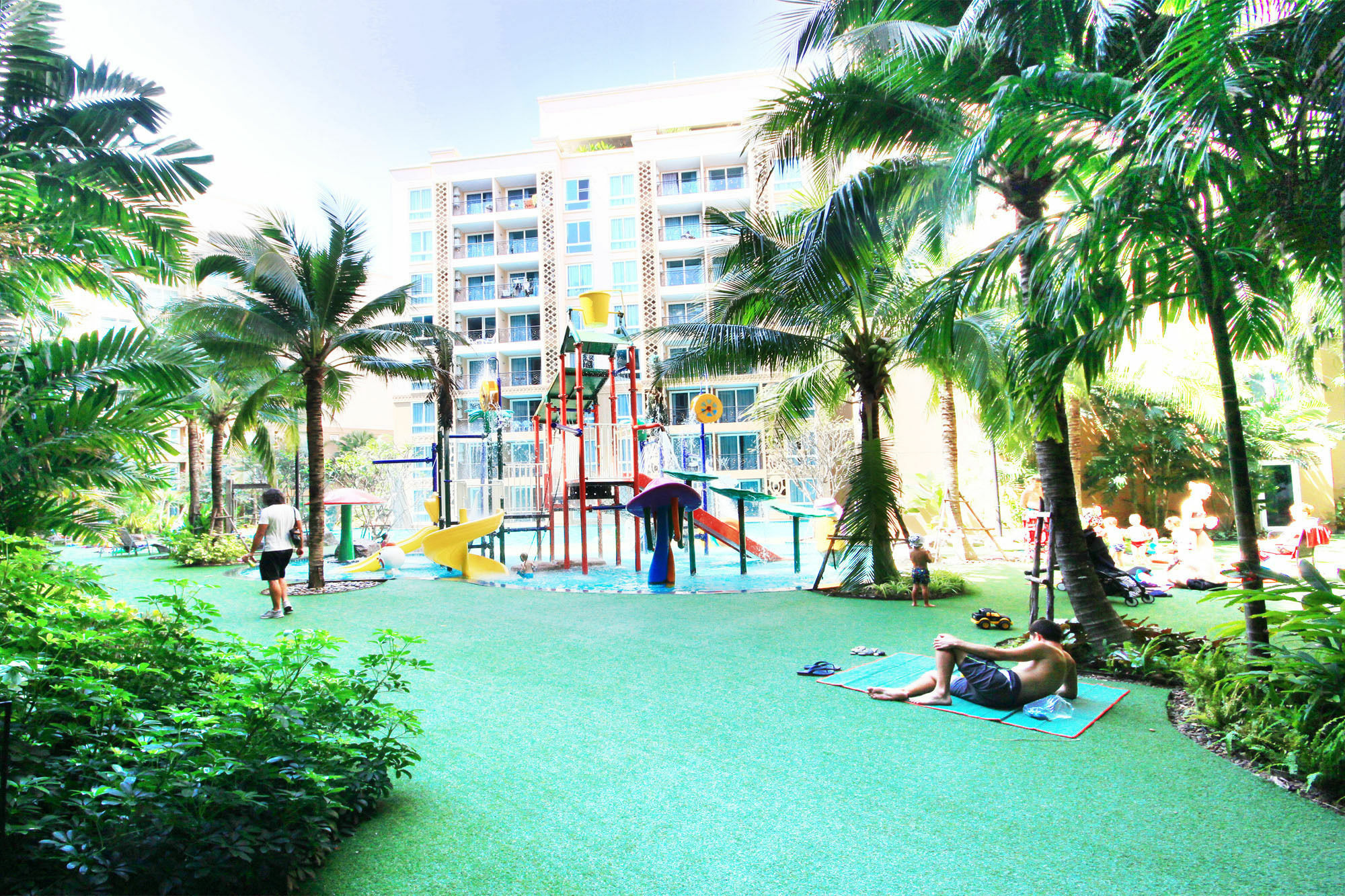 Atlantis Condo & Water Park Pattaya By The Sea Exterior foto
